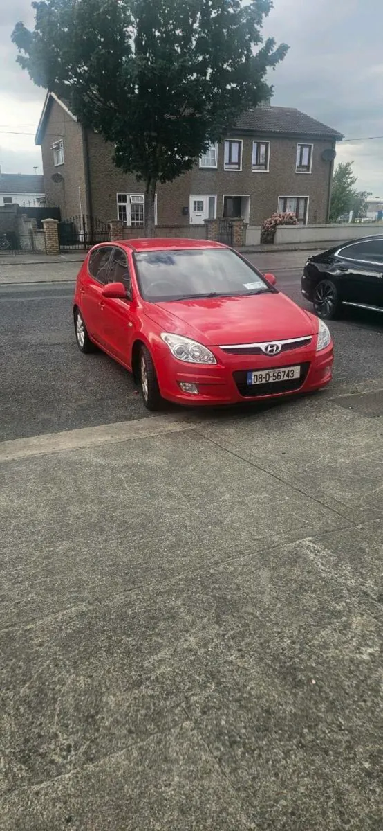Hyundia i30 - Image 2