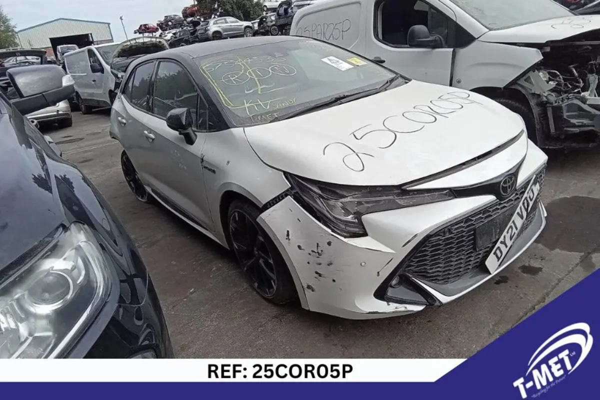2021 TOYOTA  COROLLA BREAKING FOR PARTS - Image 1
