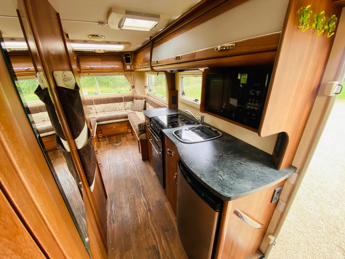 2013 AUTOSLEEPER BROADWAY LOW PROFILE R.H.D - Image 3