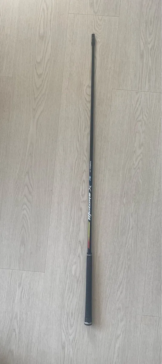 Fujikara Cobra golf shaft stiff - Image 1