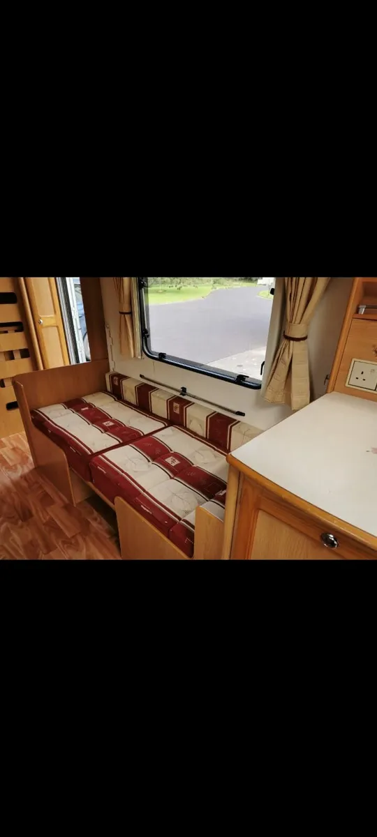 6 berth caravan - Image 3