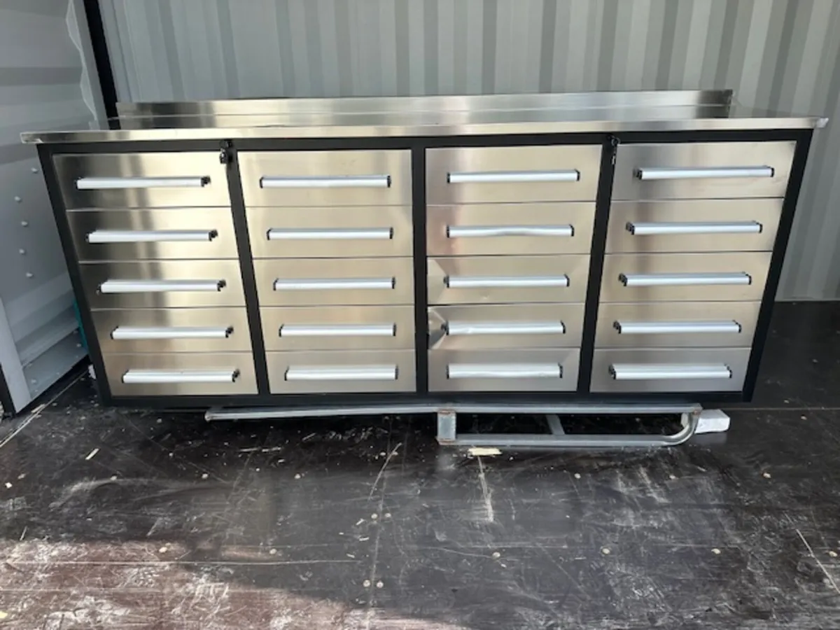 7ft 20 Drawer Workbench **Online Auction** - Image 1