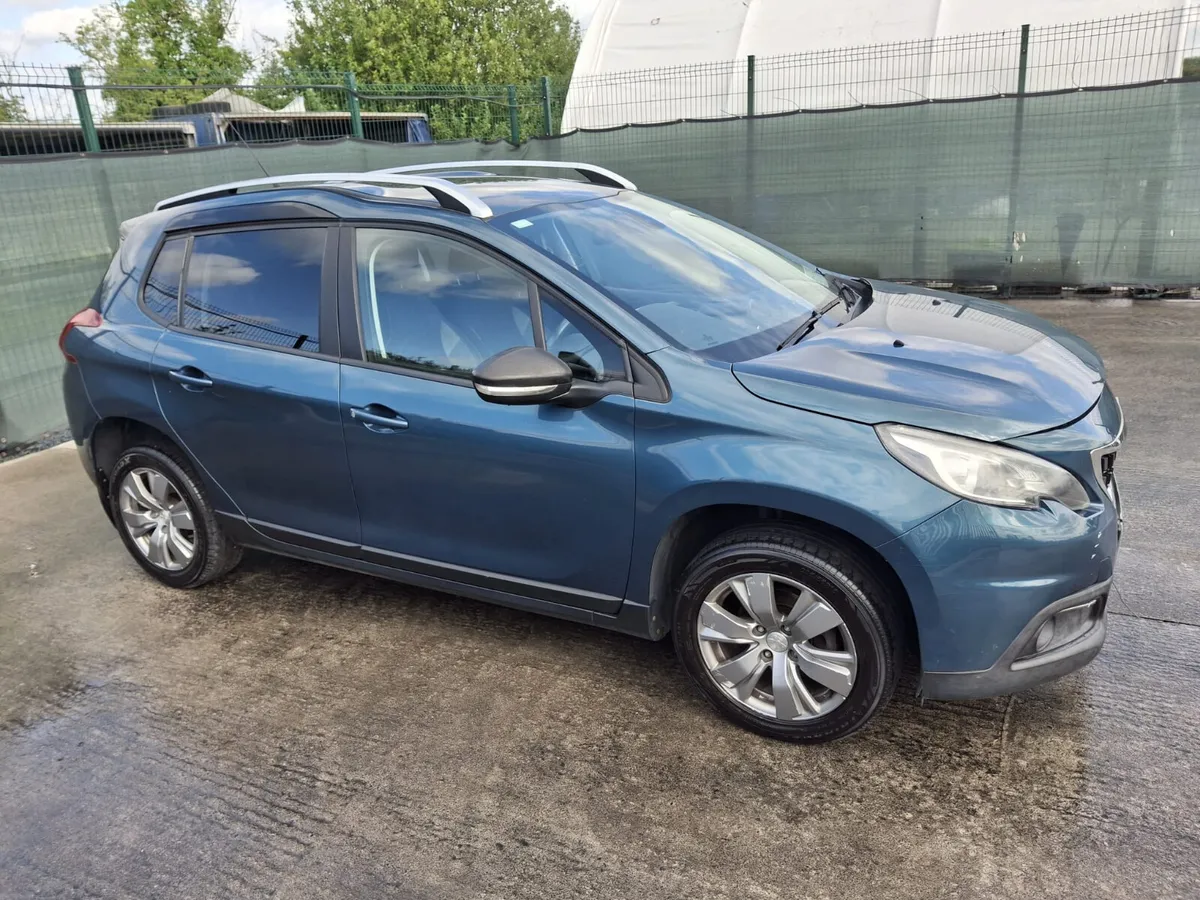 172  Peugeot 2008 1.6hdi Light Damage - Image 3