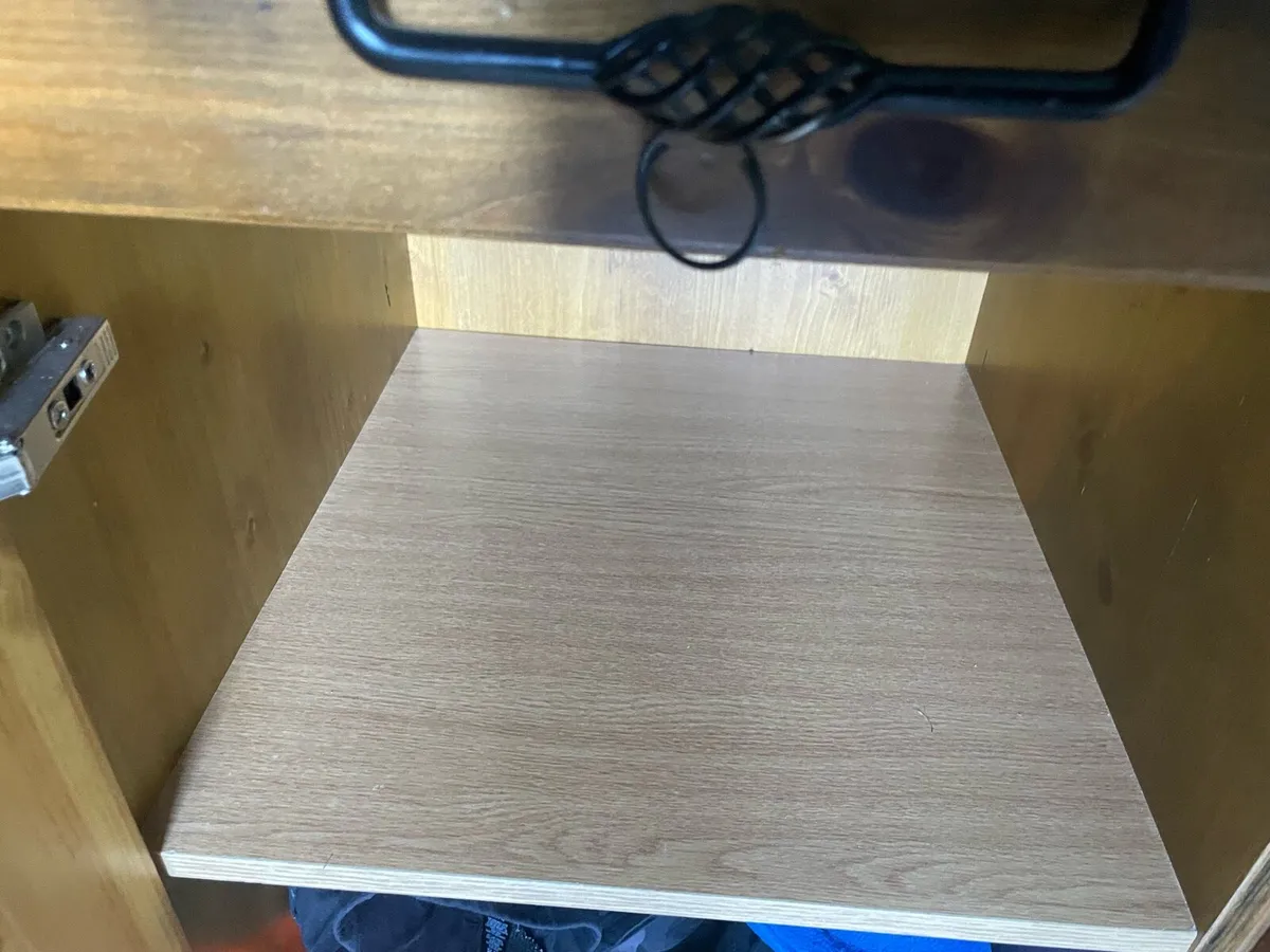 Dresser - Image 3