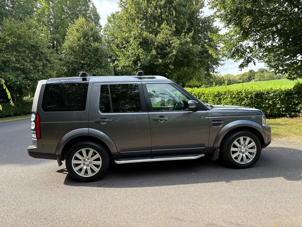 2015 Land Rover Discovery 4 - Image 4