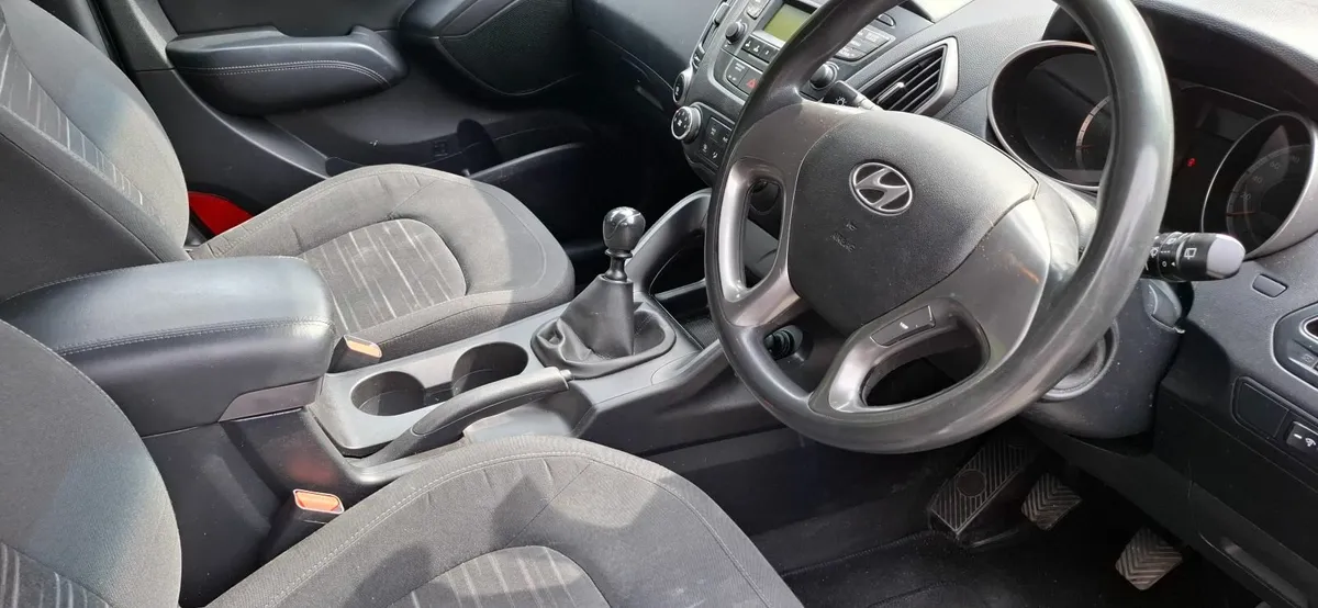 14 Hyundai ix35 ,MINT ,FMDSH - Image 2
