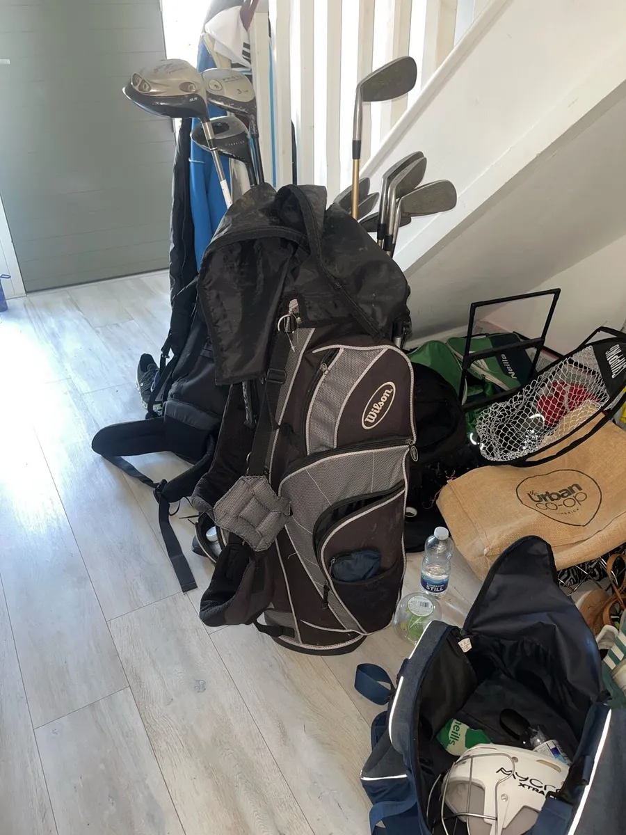 Golf gear - Image 1