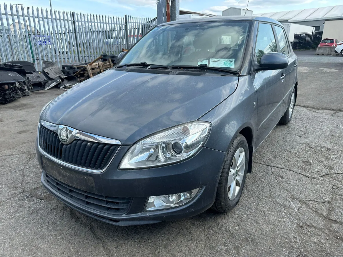 10 SKODA FABIA 1.6 TDI (CAY) FOR BREAKING - Image 1