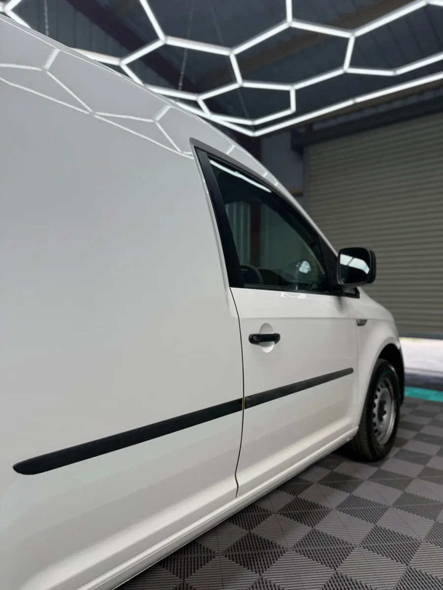 Volkswagen Caddy 2020 (201) - No Vat. - Image 3