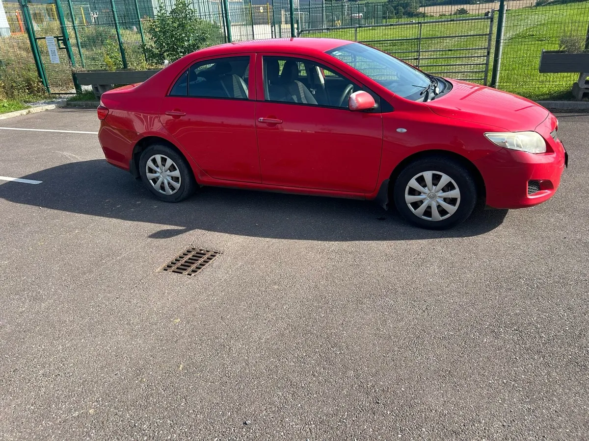 Toyota Corolla - Image 2