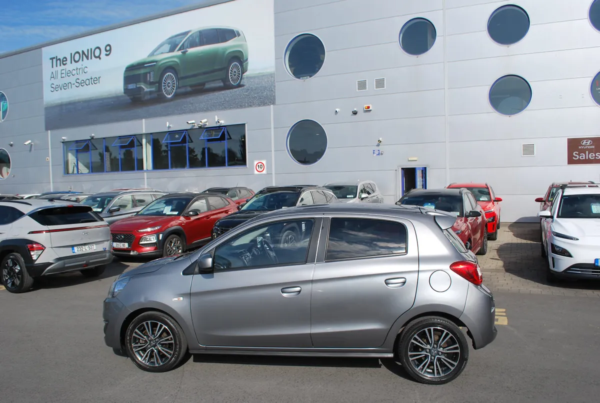 Mitsubishi Space Star 2017 - Image 2