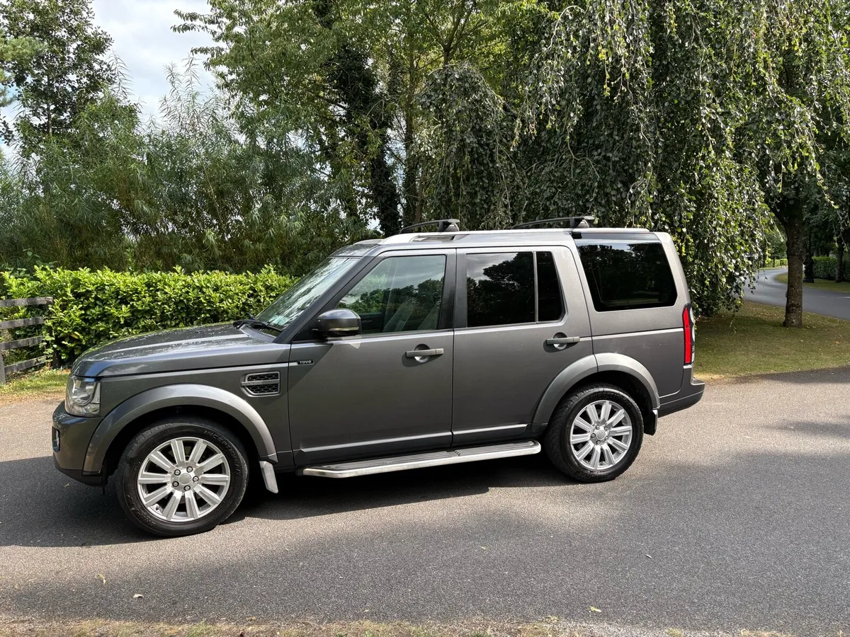 2015 Land Rover Discovery 4 - Image 2