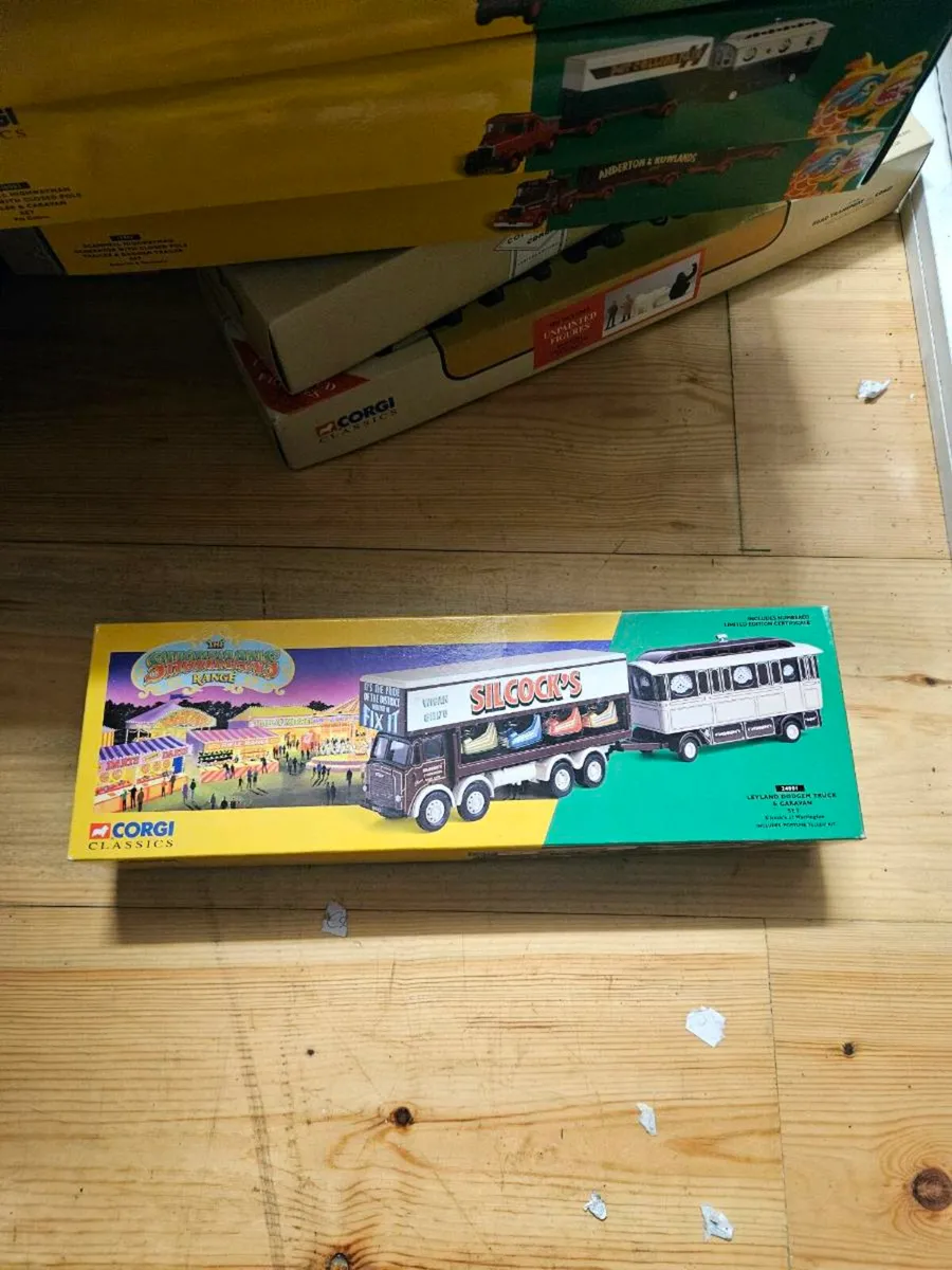 Corgi Circus Fair Ground Showmans Range Truck 1.50 - Image 1