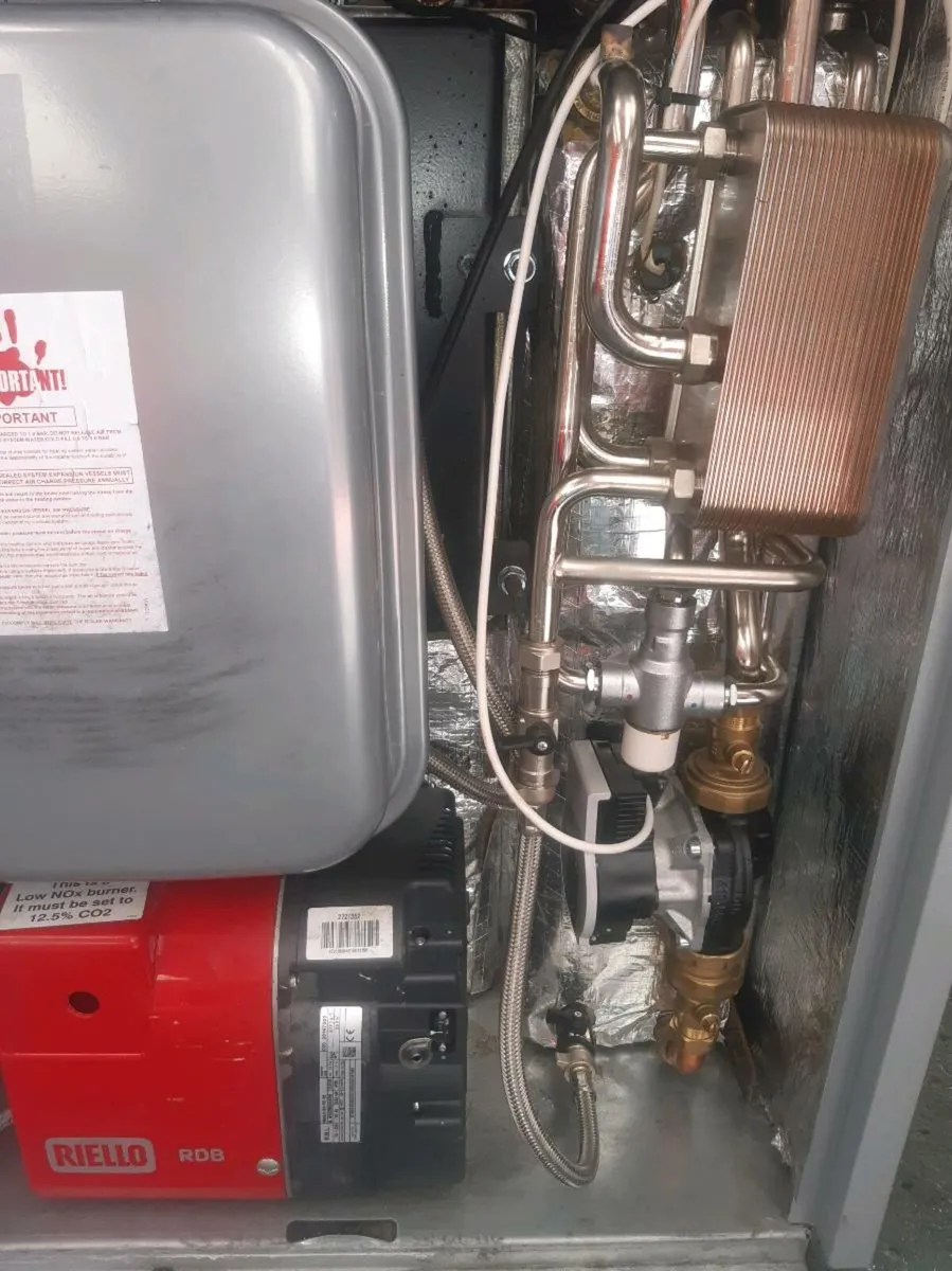 Combi oil boiler - Image 3