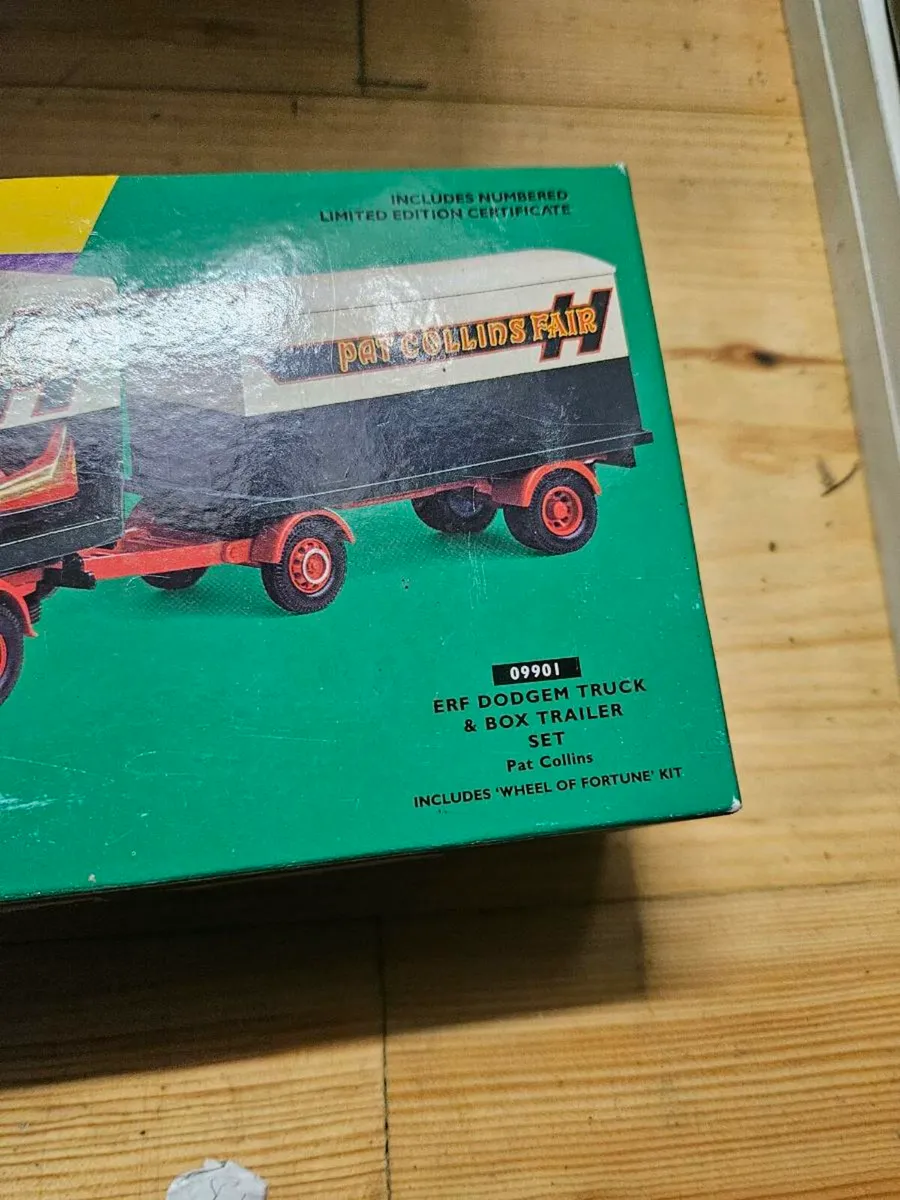 Corgi Circus Fair Ground Showmans Range Truck 1.50 - Image 2