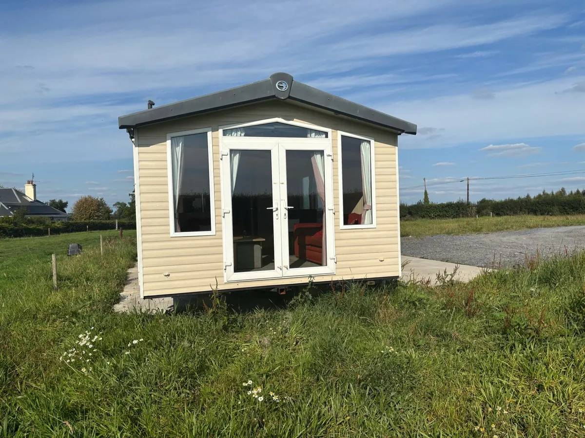 Swift Bordeaux 3 bed Mobile Home - Image 3