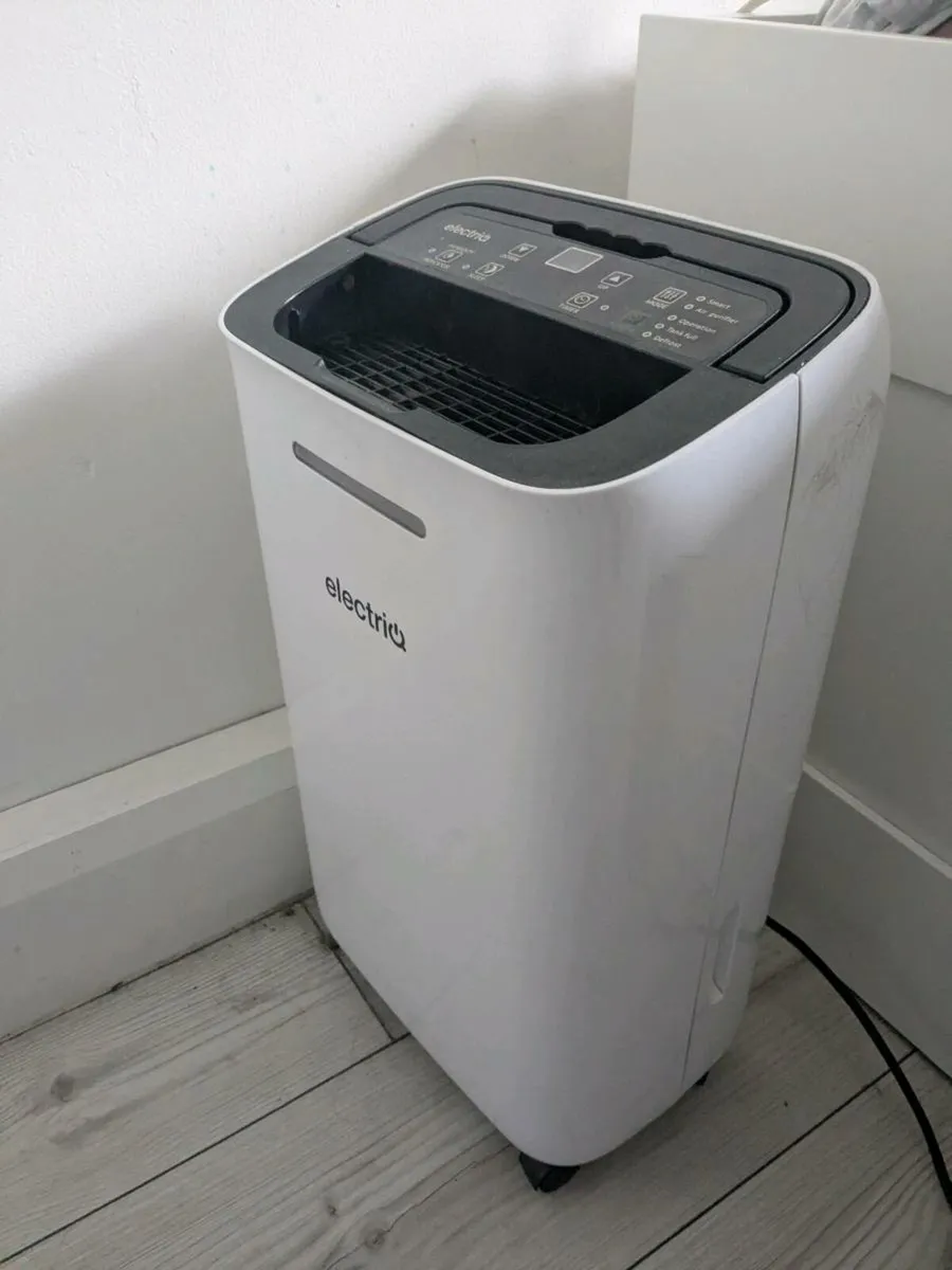 Dehumidifier- needs repair - Image 2