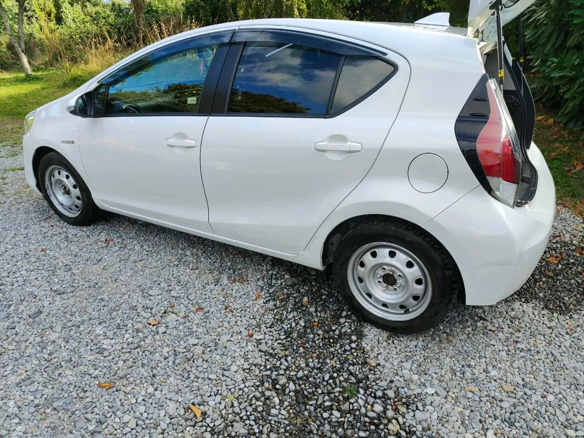 Toyota aqua 2017 hybrid low kilometer - Image 2
