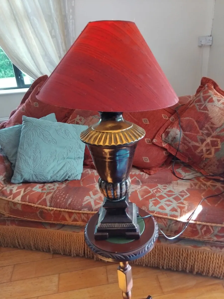 Table lamp & stand - Image 1