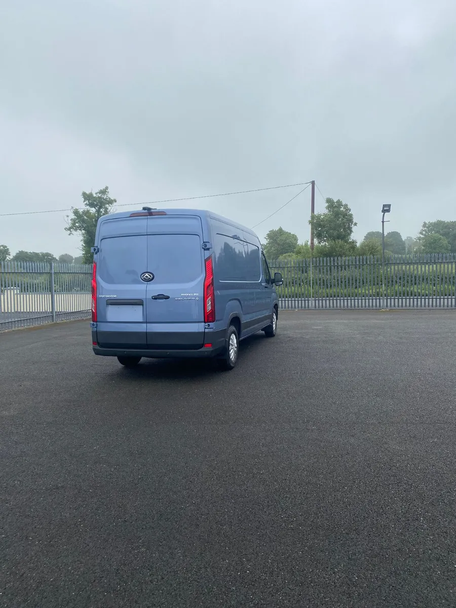 **2025 Maxus Deliver 9 LH FWD** - Image 4
