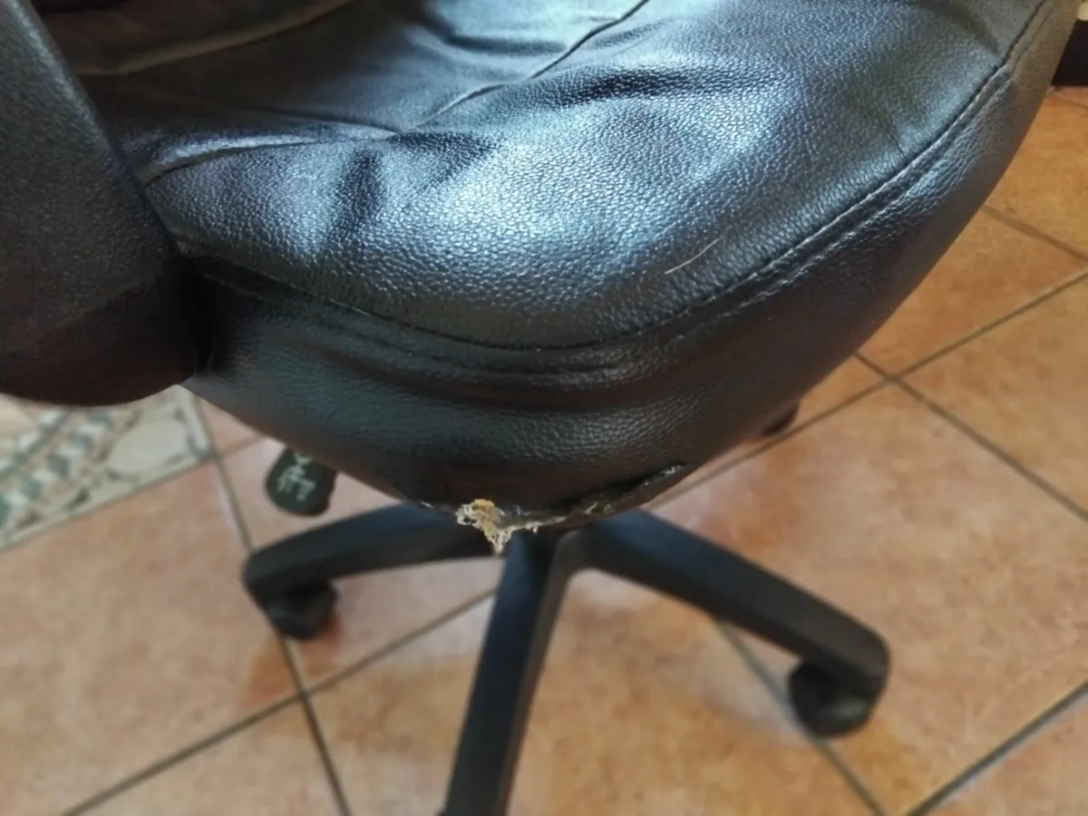 Office chair - Image 2