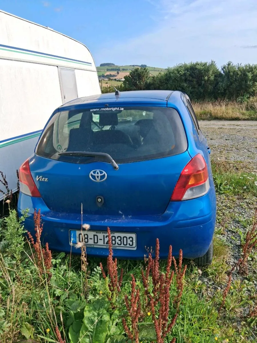 08 Toyota Vitz, automatic - Image 3
