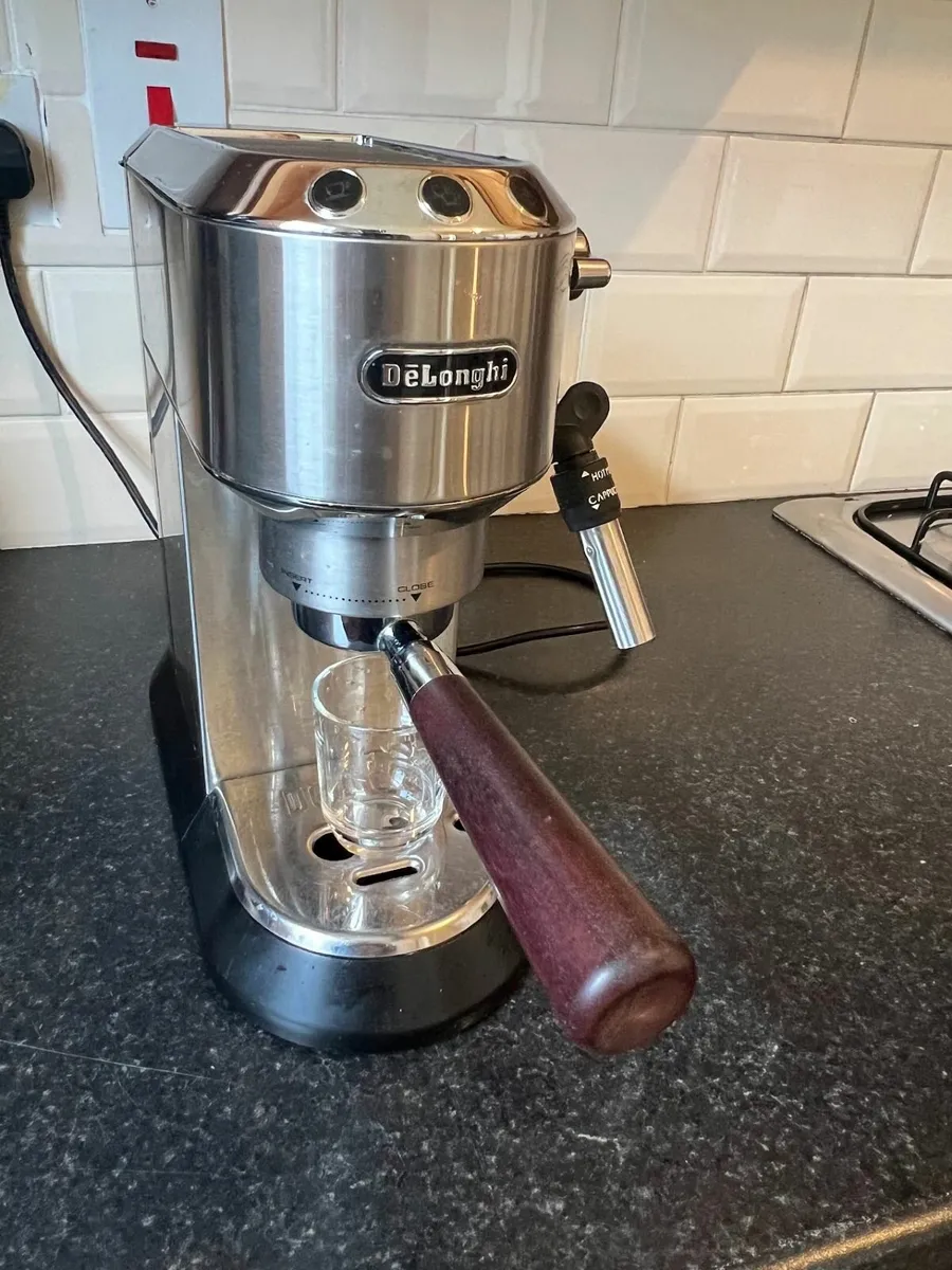 De'Longhi Dedica Arte Espresso Machine - Image 2