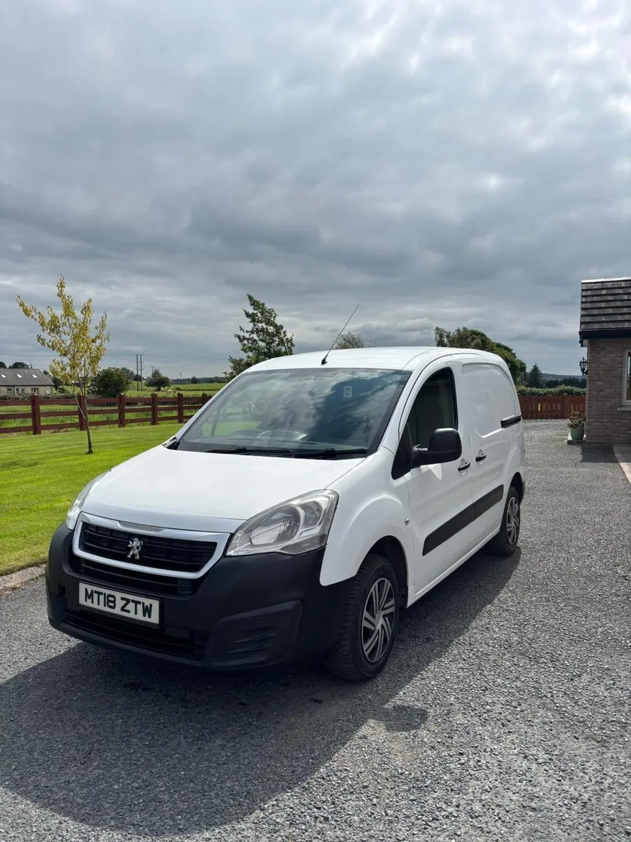 2018 Peugeot partner 200vrt (berlingo) - Image 1