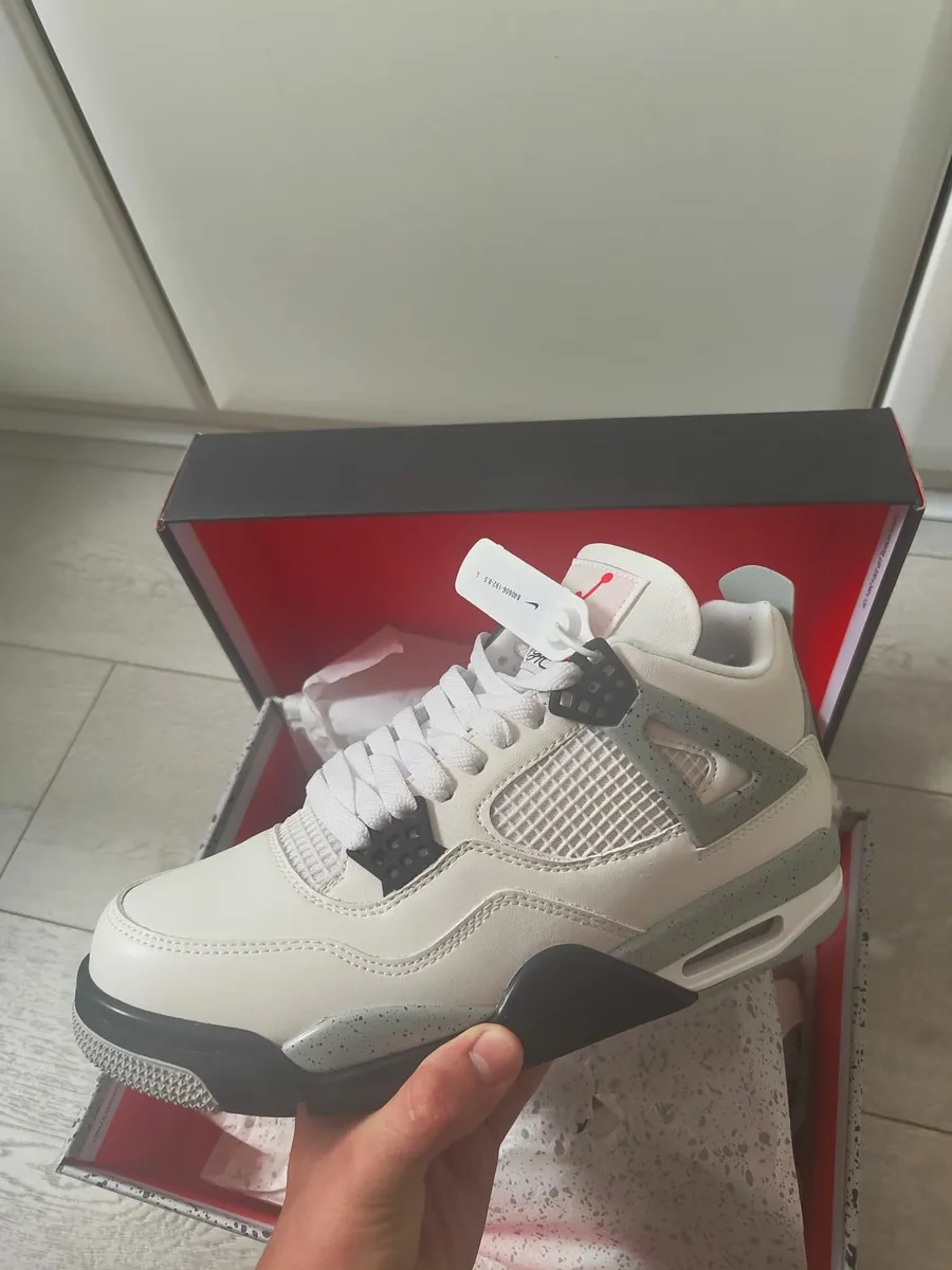 Jordan 4 size( 42) - Image 2