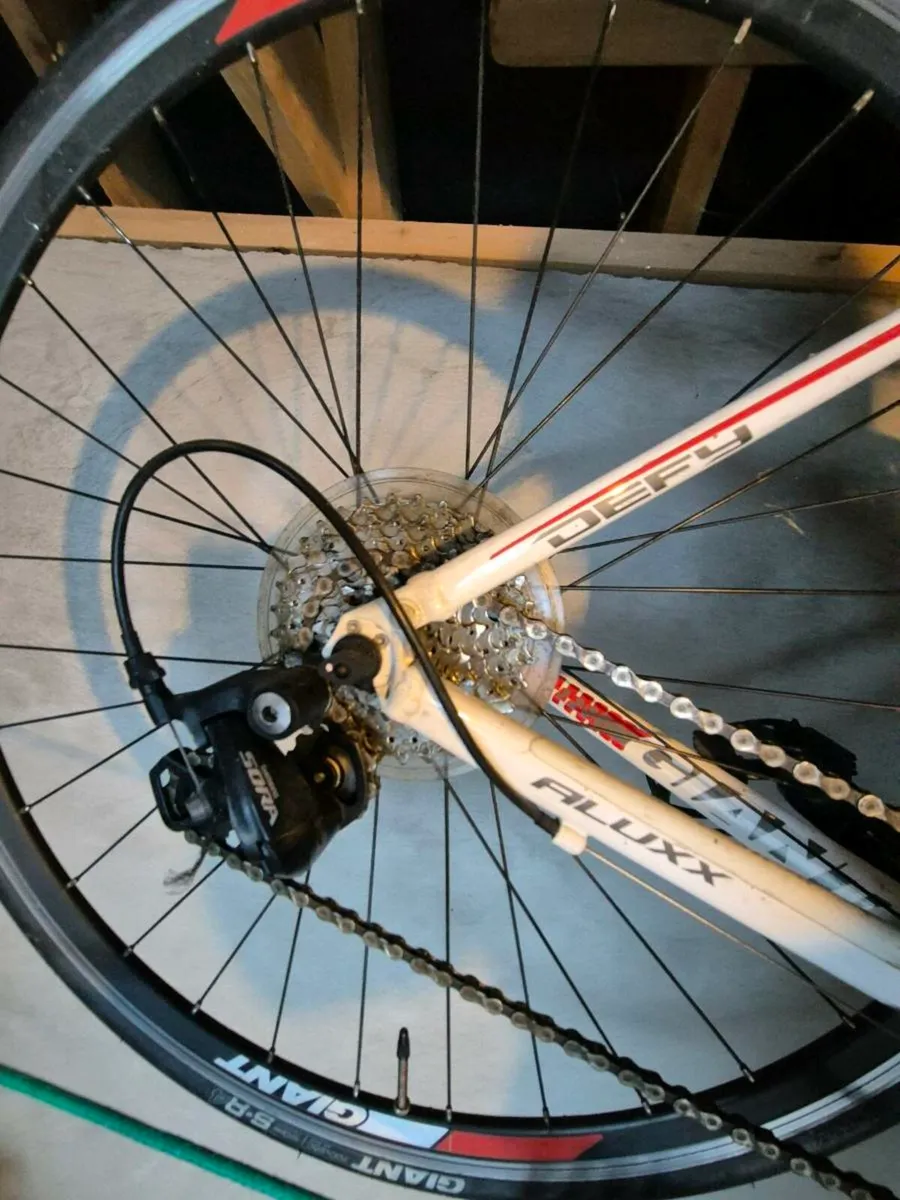 Giant Defy 3 - Image 4