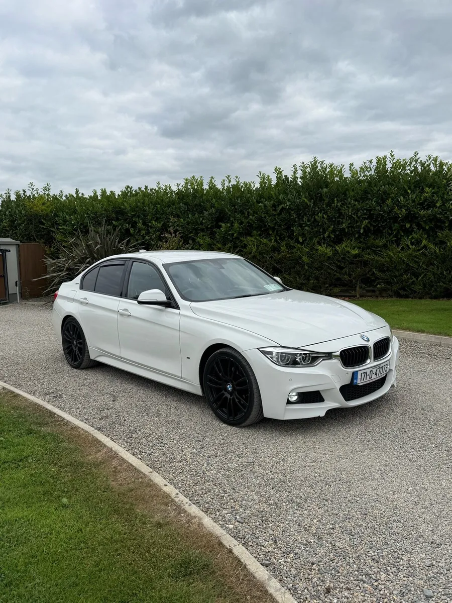 2017 bmw 330E - Image 1