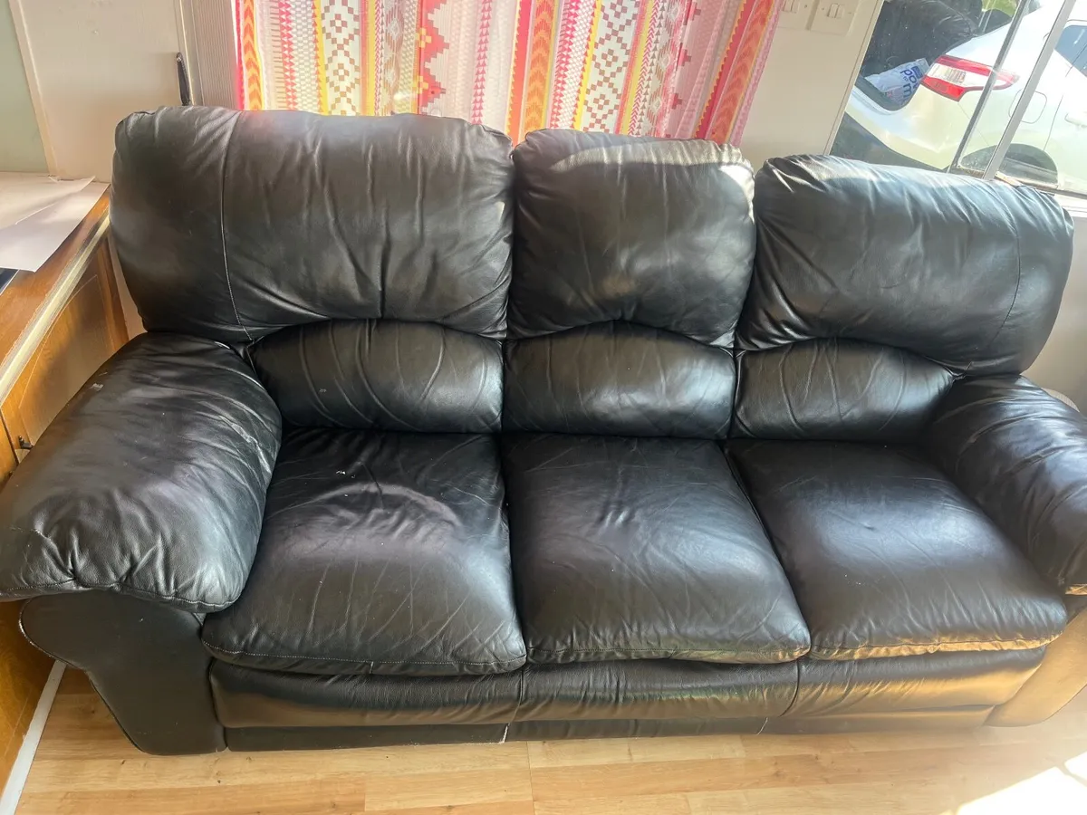 3 + 2 seater Leather couch - Image 4