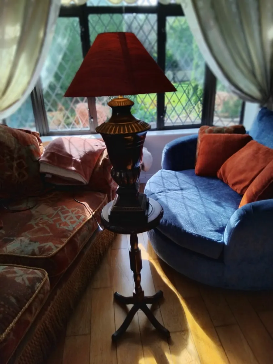 Table lamp & stand - Image 3