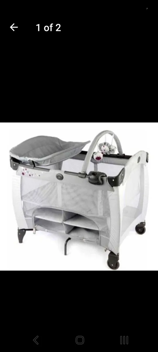 Graco travel cot playpen with changer - Image 1
