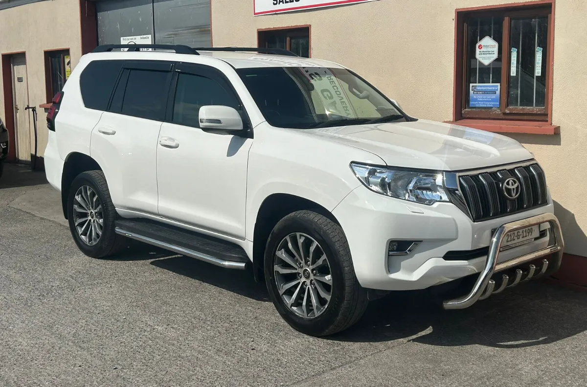 Toyota Land Cruiser 2021   Manual   Plus Vat - Image 3