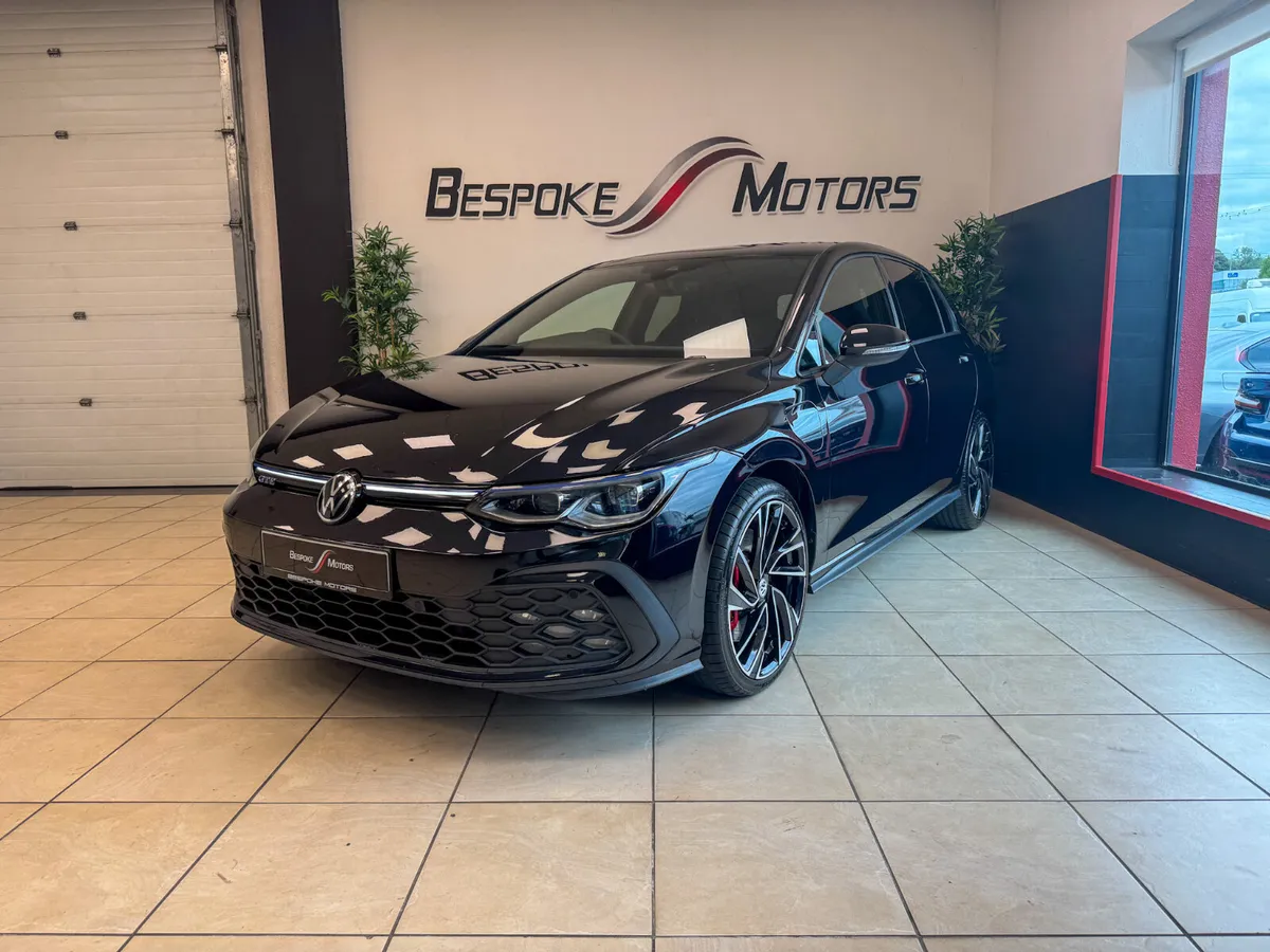 Volkswagen Golf GTE - Image 1