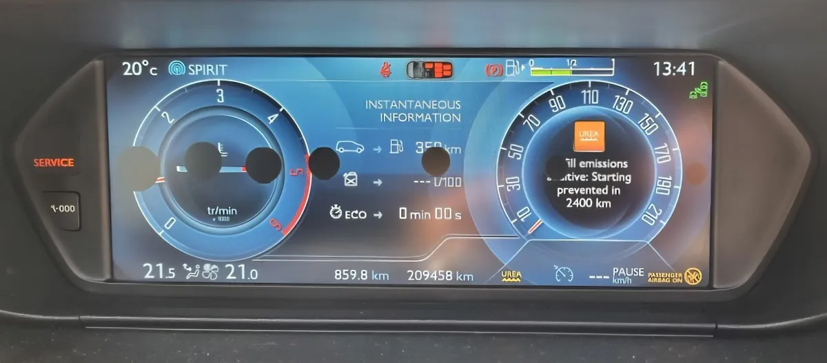 Citroen C4 Picasso  Screen Display - Image 3