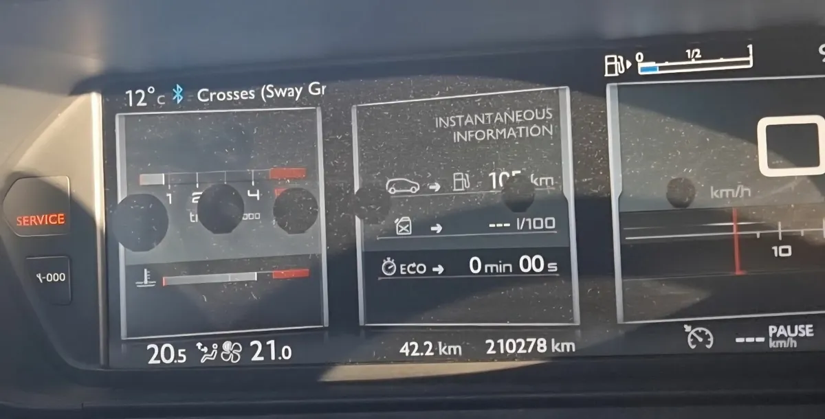 Citroen C4 Picasso  Screen Display - Image 4
