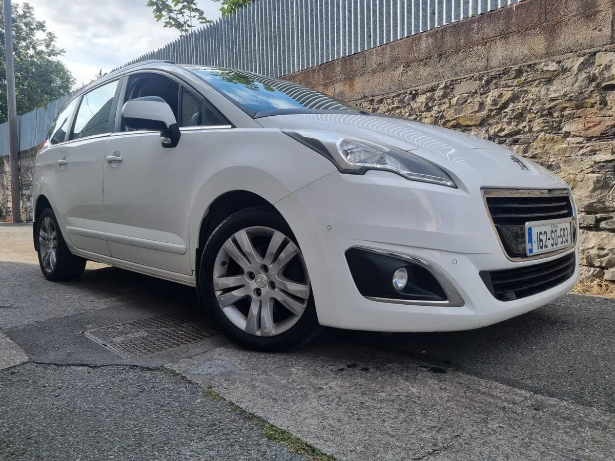 Peugeot 5008 2016 - Image 2