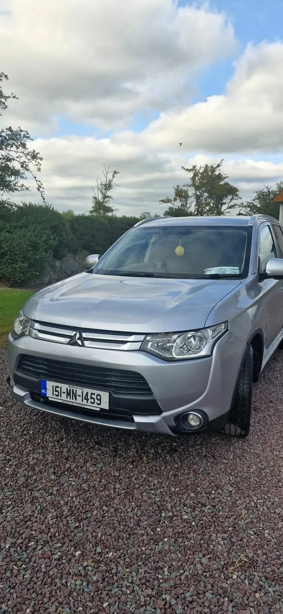 Mitsubishi Outlander 2015 - Image 2