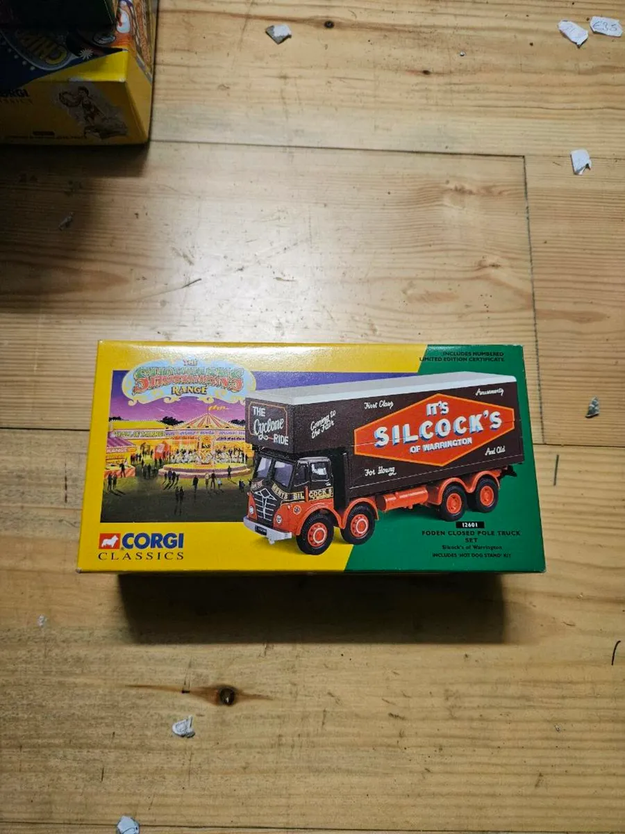 Corgi Circus Fair Ground Showmans Range Truck 1.50