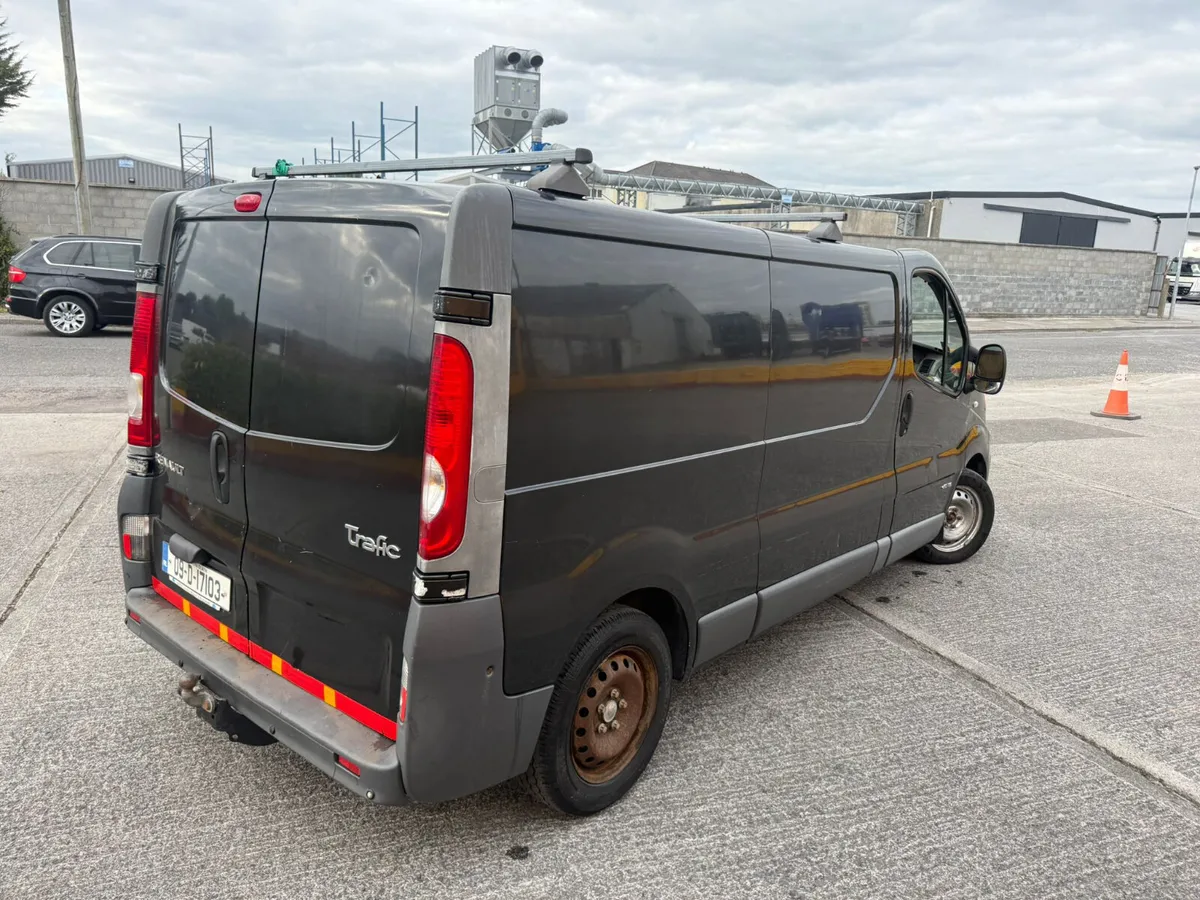 2009 Renault Trafic 2.0 Diesel CVRT UNTIL 01.2026 - Image 4