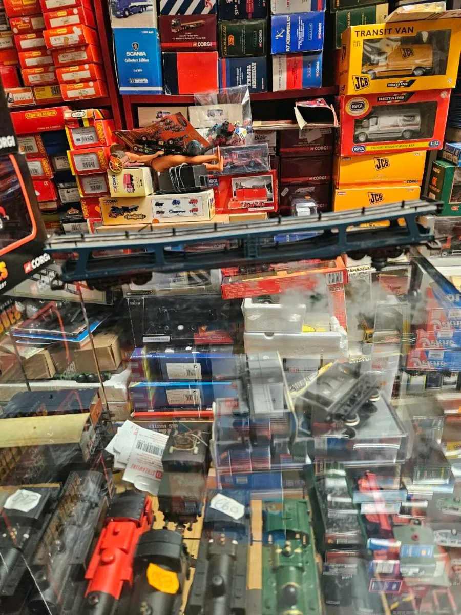 Hornby Lima OO Gauge Car Transporter - Image 2