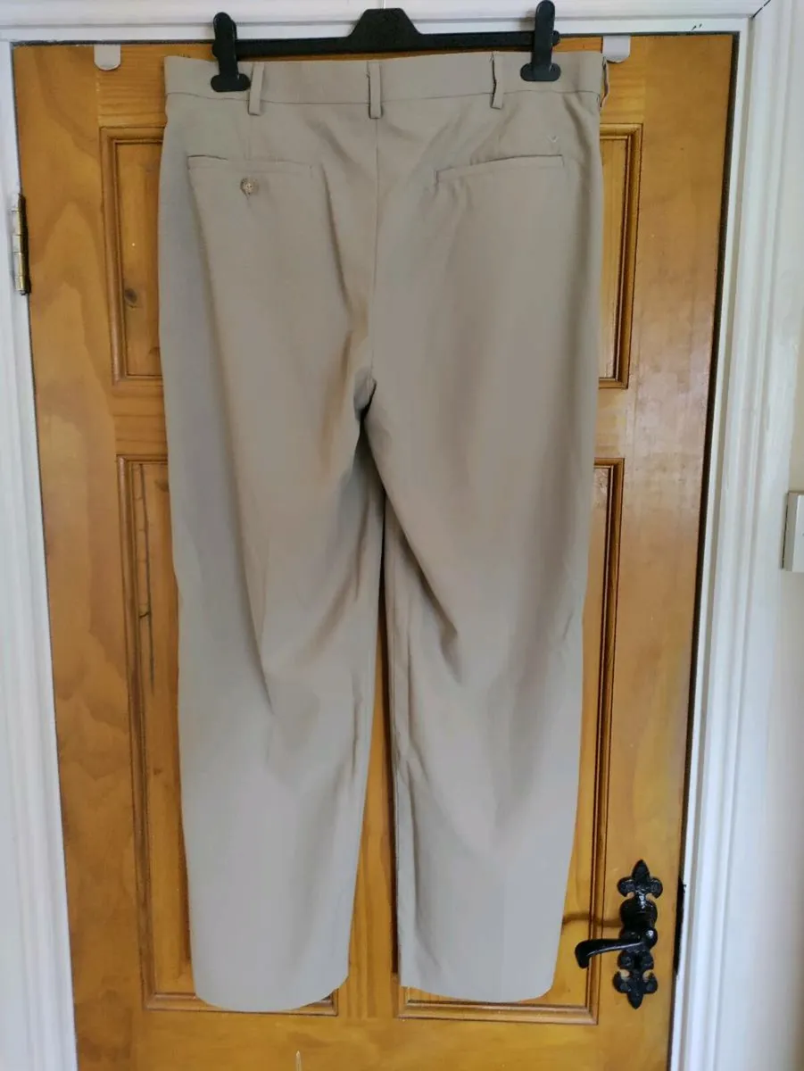 Callaway Golf Trousers 36W/30L - Image 2