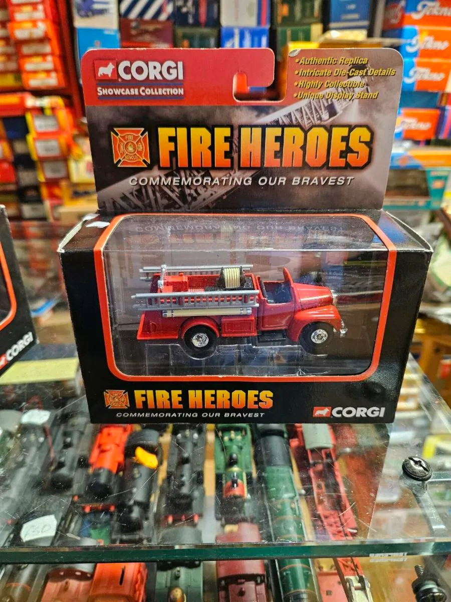 Corgi Fire Engine - Image 1