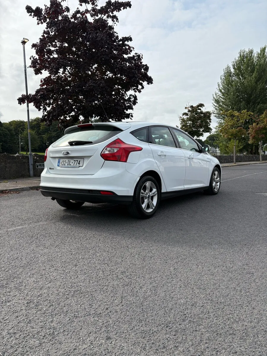 2013 (132) Ford Focus Zetec Model 1.6 TDCI - Image 3