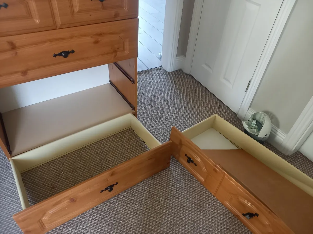 Chest of drawers - Image 4