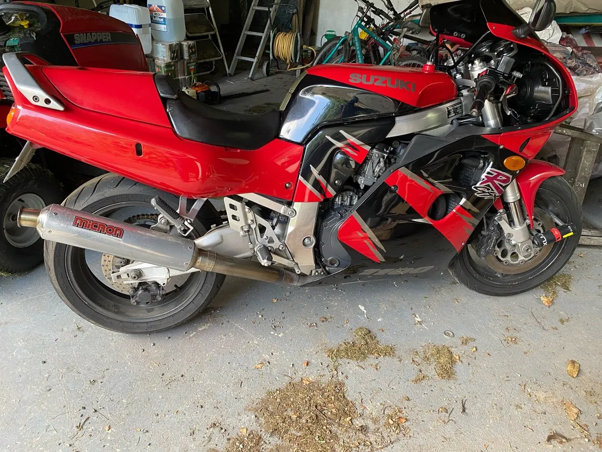 Suzuki GSXR 1100 - Image 1