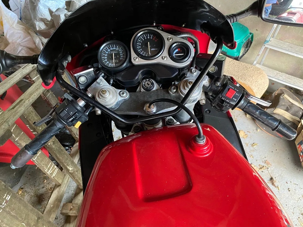 Suzuki GSXR 1100 - Image 3