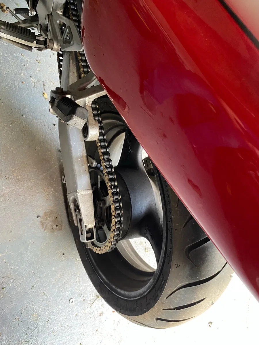 Suzuki GSXR 1100 - Image 2